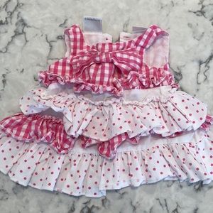 Newborn ruffled top